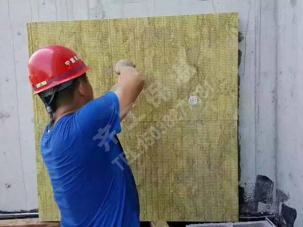 擠塑板是如何實(shí)現(xiàn)保溫效果的？