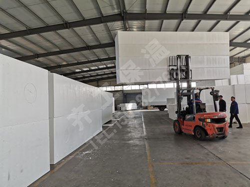 擠塑板介紹?；⒅楸厣皾{